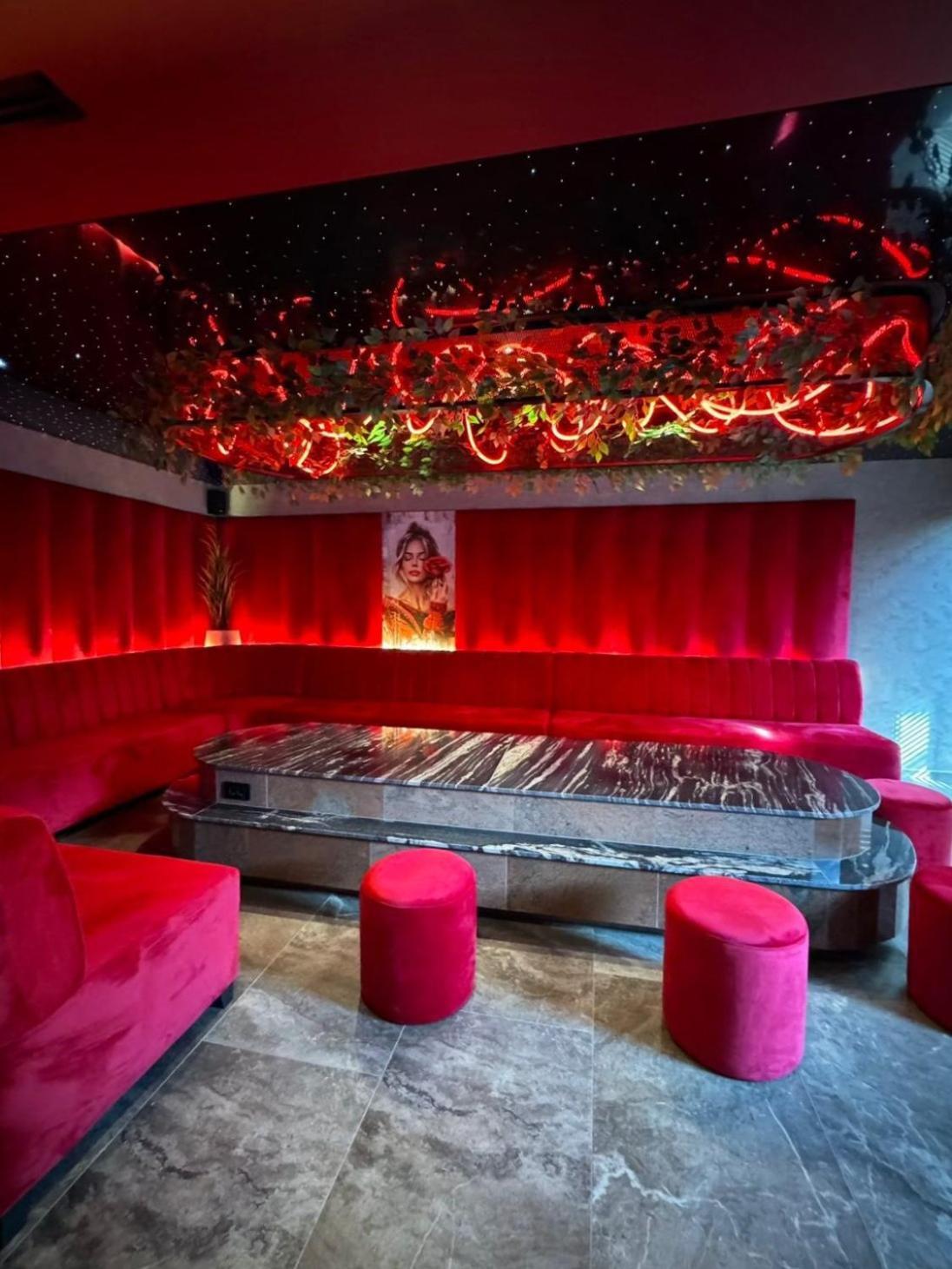 Motel Villa Princi Kosovo Polje エクステリア 写真