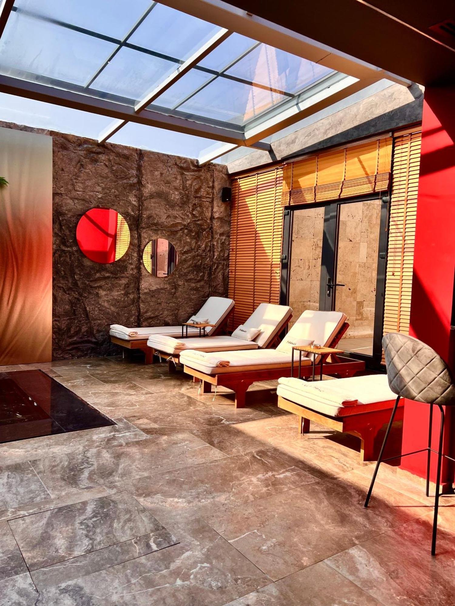 Motel Villa Princi Kosovo Polje エクステリア 写真